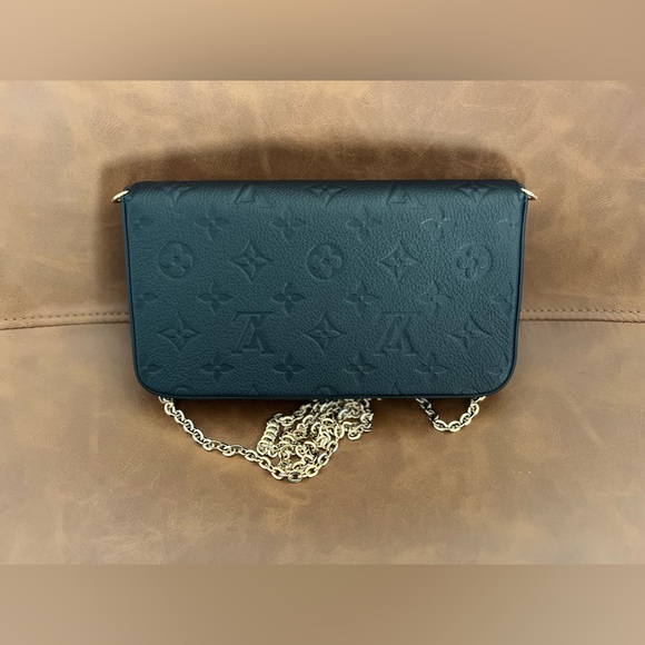 Louis Vuitton Felice Pouchette - Picture 5 of 8